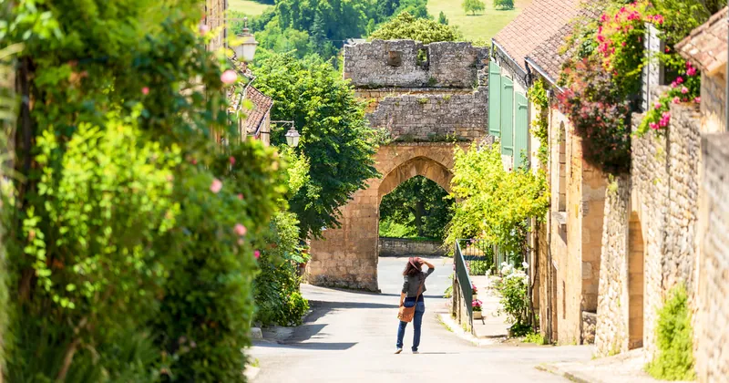 From Sarlat: Beynac & Domme Tour & Dordogne Boat Ride